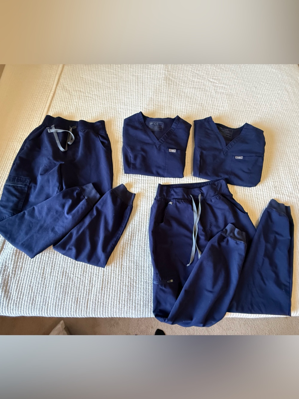 Figs Scrub Sets in Navy XS